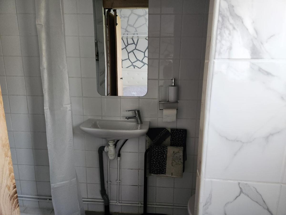 Studio, Pas De Collocation Possible Warmeriville Exterior foto
